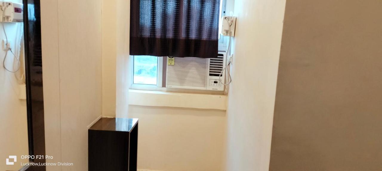 Hotel Kbs Lucknow Eksteriør bilde